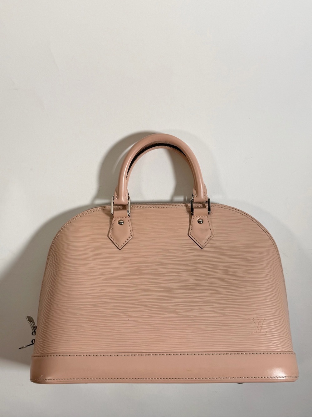 Louis Vuitton Epi Leather Alma PM Bag in Rose Ballerine